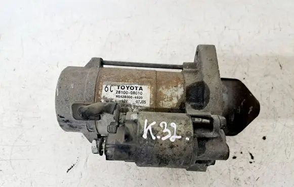 Toyota Avensis T250 Starter motor 281000R010
