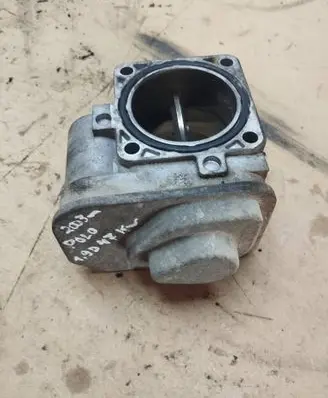 Volkswagen Polo Throttle valve 038128063C