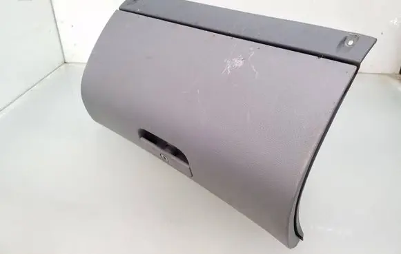 Skoda Octavia Mk1 (1U) Glove box set 1U1857097