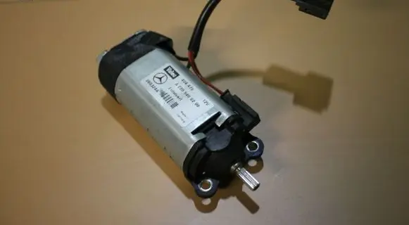 Mercedes-Benz C W203 Steering column adjust motor A2205400288