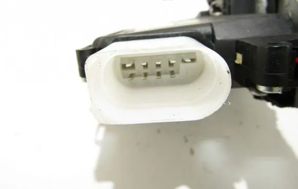 Skoda Praktik (5J8) Front door lock 3D1837015AD