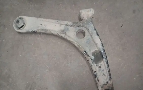 Mitsubishi Outlander Front lower control arm/wishbone