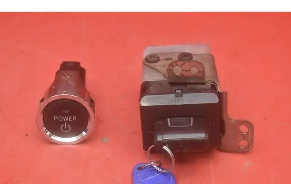 Toyota Prius (NHW20) Ignition lock 626399-000