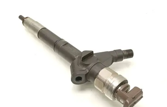 Nissan Navara D40 Fuel injector 16600EB300