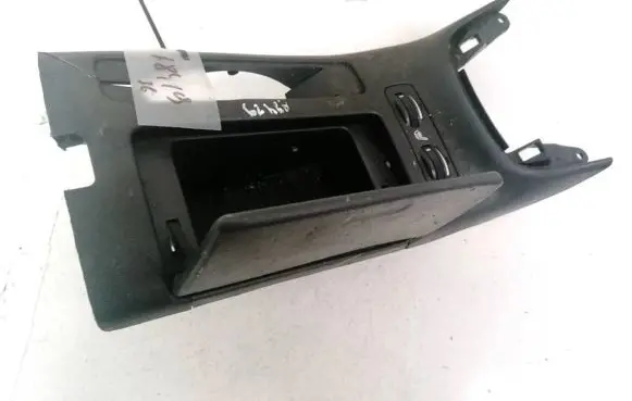 Toyota Avensis T250 Seat heating switch 5880505010 58805-05010