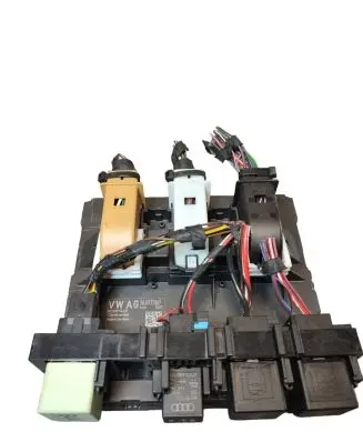 Volkswagen PASSAT B7 Comfort/convenience module 3AA937087
