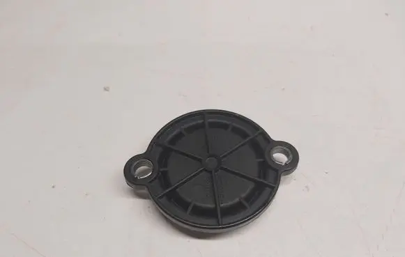 Volkswagen Polo VI Timing chain cover 04E103111A