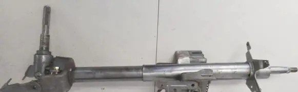 Mazda 626 Steering wheel axle
