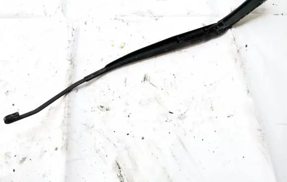 Hyundai i10 Front wiper blade arm