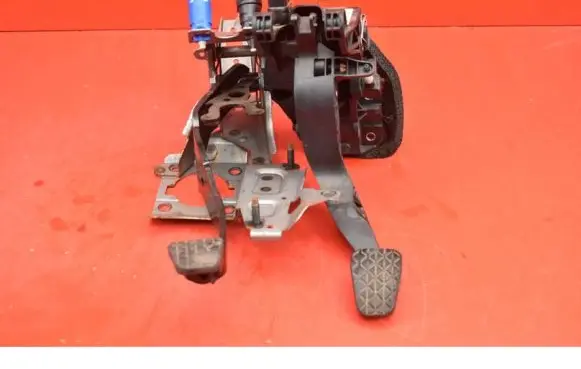 Ford Fiesta Accelerator throttle pedal 8V512450EA