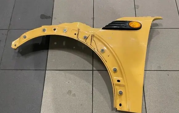 Mini One - Cooper Coupe R56 Fender 19811981GRJHNGHJT