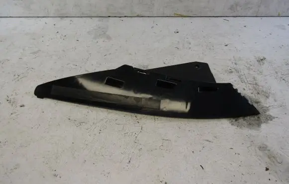 Mercedes-Benz CLA C118 X118 Front bumper mounting bracket A1188854900