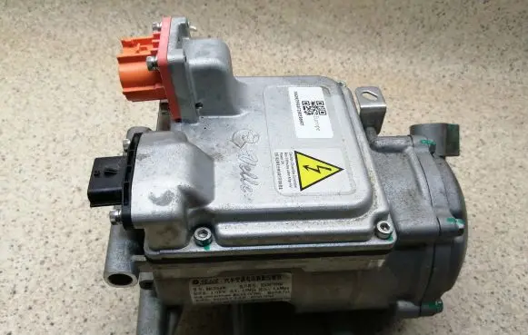 Dacia Spring Air conditioning (A/C) compressor (pump) 926007596R