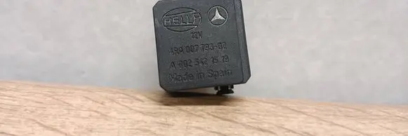 Mercedes-Benz ML W163 Other relay 4RA00779302 A0025421519