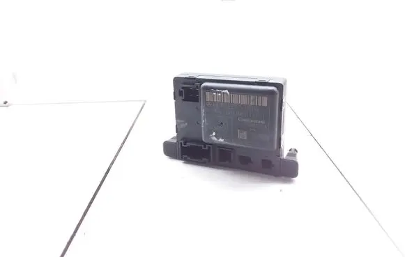 Mercedes-Benz Sprinter W906 Door control unit/module A9069000401 00005228