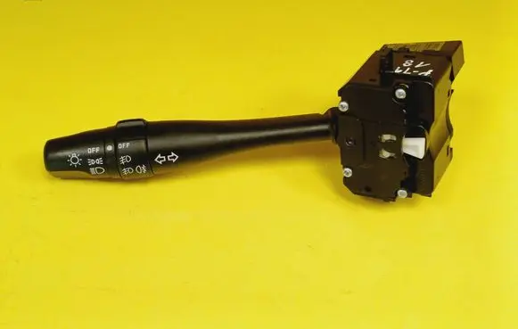 Nissan Primera Indicator stalk 36852B