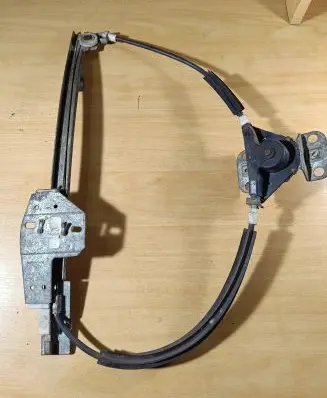 Volkswagen PASSAT B3 Sliding door window regulator with motor 357839402