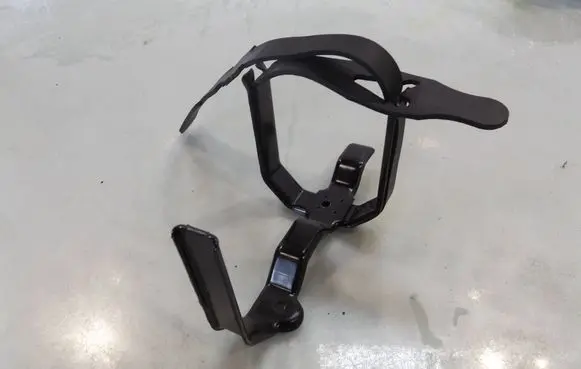 Volkswagen Cross Polo Engine mounting bracket