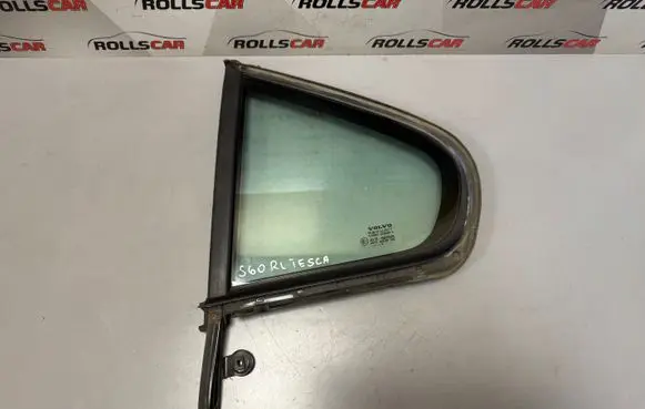 Rear vent window glass