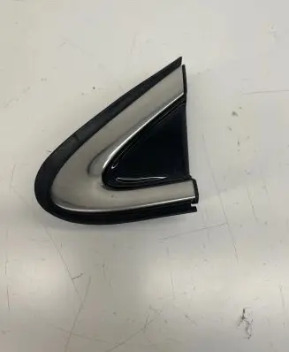 Lexus RX 450H Fender end trim 6011848030