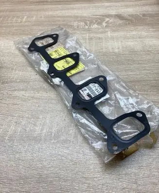 Toyota Avensis T220 Intake manifold 1717764020