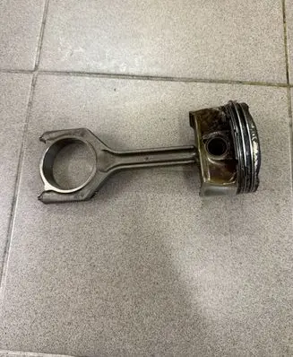 BMW 1 E81 E87 Connecting rod/conrod 7589201