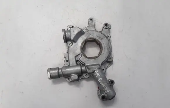 Renault Vel Satis Oil pump 7701066408