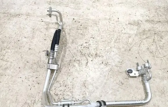 Jeep Grand Cherokee WL Air conditioning (A/C) pipe/hose 68381204AE