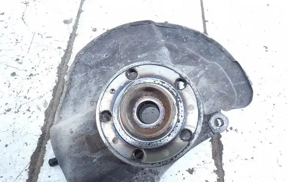 Volvo S60 Front wheel hub spindle knuckle 9461944