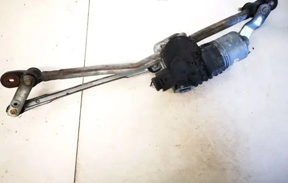 Mazda 3 I Front wiper linkage and motor f00s2s473 bp4k-6737x