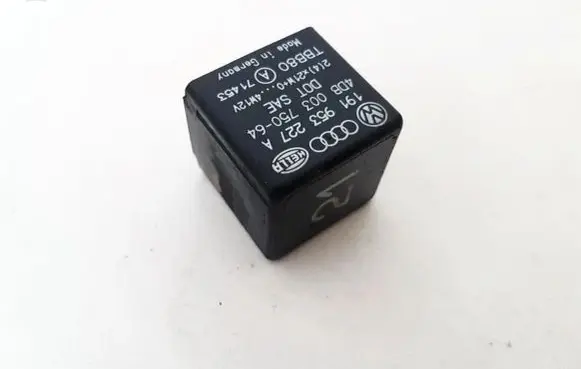 Volkswagen PASSAT B4 Other relay 191953227a
