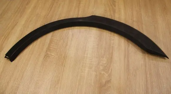 Chevrolet Captiva Front arch trim 