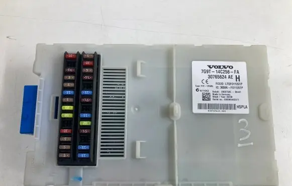 Volvo XC60 Fuse module 7G9T14C256FA 30765624AE