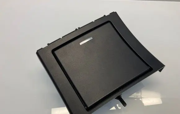 Mercedes-Benz E W212 Ashtray (rear) A2126803850 900S0Z6000 00880897
