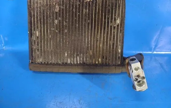 Mazda 6 Air conditioning (A/C) air dryer GS3L61J10