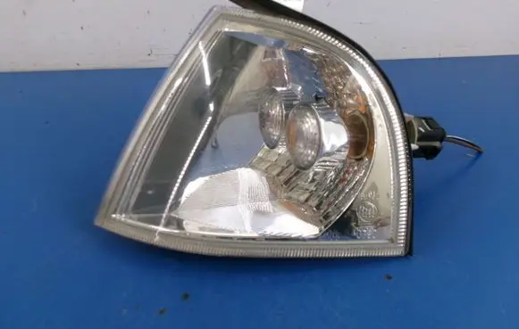Skoda Octavia Mk1 (1U) Front indicator light 