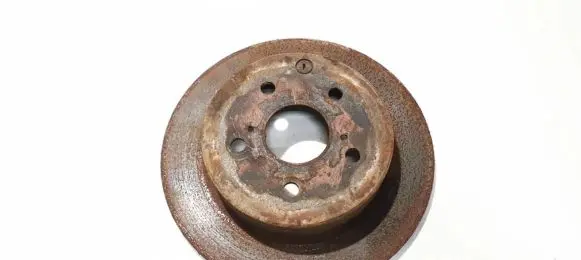 Toyota RAV 4 (XA30) Rear brake disc neventiliuojamas
