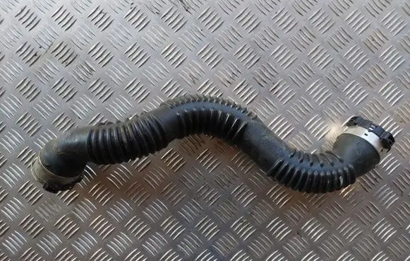 Mercedes-Benz CLA C117 X117 W117 Intercooler hose/pipe A2465200001