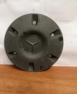 Mercedes-Benz Sprinter W906 R20 wheel hub/cap/trim A9064010025 D522