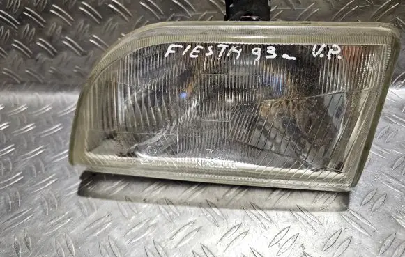 Ford Fiesta Headlight/headlamp 02449R20 02449R7