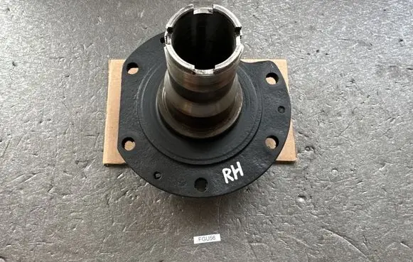 Nissan Patrol Y61 Front wheel hub spindle knuckle 40010VB200