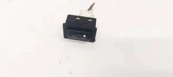 BMW 5 GT F07 Tailgate opening switch 920031603