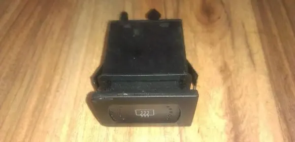 Volkswagen Golf IV Windscreen/window heater switch 1J0959621