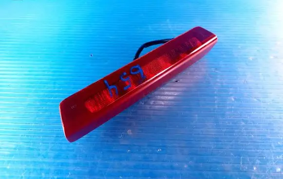 Chevrolet Cruze Third/center stoplight 95464677