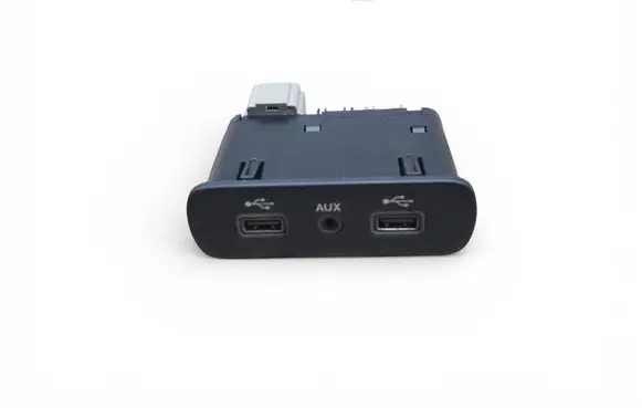 Dodge Challenger USB socket connector 68294075AA