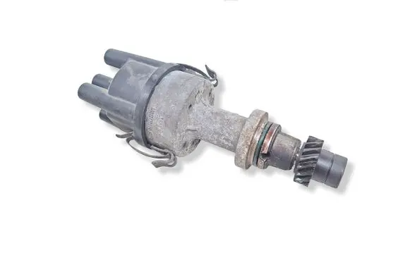 Audi A4 S4 B5 8D Spark distributor 2525761A
