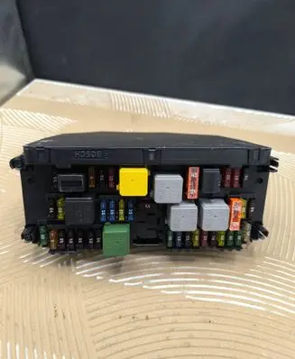 Mercedes-Benz GLK (X204) Fuse module A2129005912 A2129015204 A2129025405