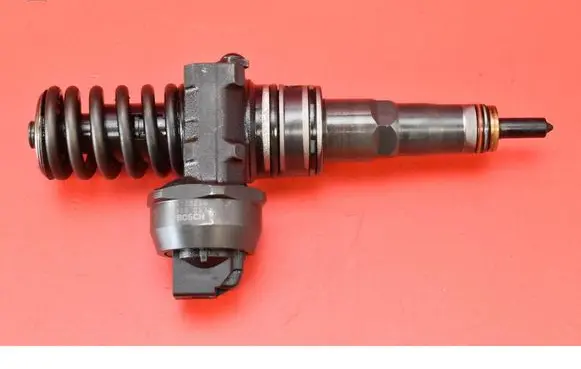 Volkswagen PASSAT B5.5 Fuel injector 038130073BA