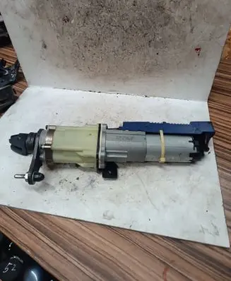 Audi A6 S6 C6 4F Tailgate/trunk/boot lift motor 4F9827852D 0193A 250406