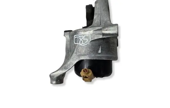 Audi A4 S4 B9 8W Engine mount bracket 8W0199371CP